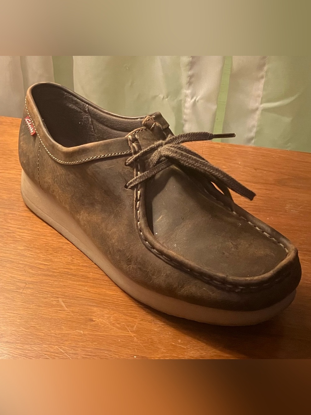 Clarks womens Brown Leather Moc Toe Casual Shoe size 10